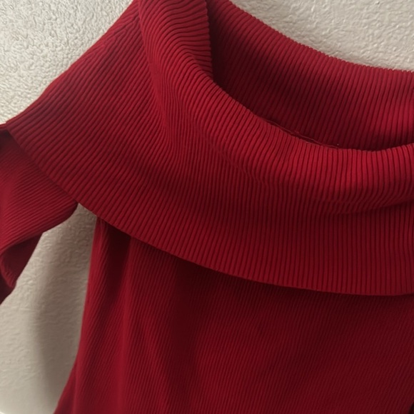 NWOT intempo Valentine’s Day RIBBED off the shoulder RED sweater - Picture 3 of 4